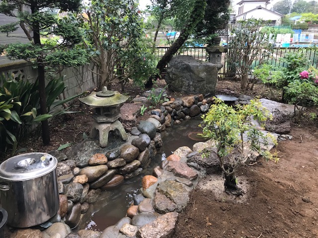 池造り 埼玉 群馬 首都圏の造園業 水景と雑木の庭専門 深谷市の山一造園へ